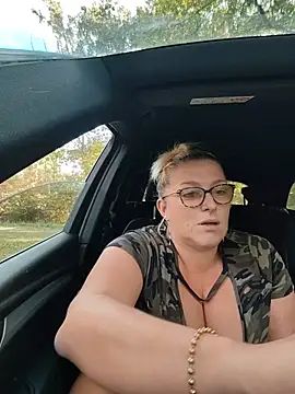 Winniess40 - Finger ass & plug