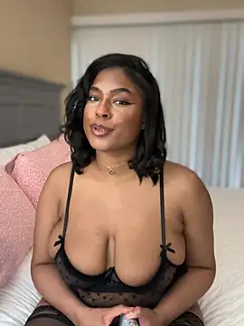 CandyLuxxxx - Nipple clamps ♥️ vid last tip
