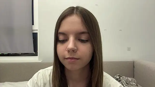 LisaPorse - show belly + smile face