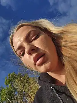 Dirtyfeelin - Massage nipples&moan 🧜‍♀️☕️