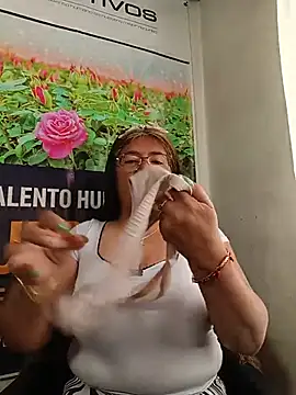 __valentina18 - Montar dildo arriesgado 😘 ticket