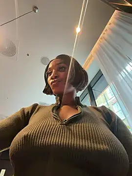 ___Nessa - Squirt hard all over body public