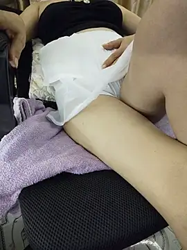 Hara_lusia83 - The girl is sexy, big, and seductive.