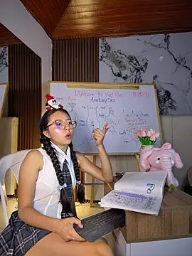 I_AM_EMMA_ - CONTROL 2MIN+SLAP PUSSY WITH RULER