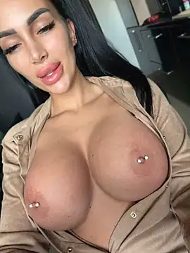 SinwithJessy - Make me noisy with every touch😈