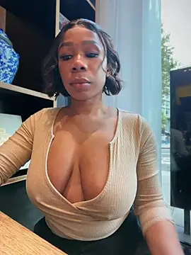 Belle___ - Hot squirt all over public walkway