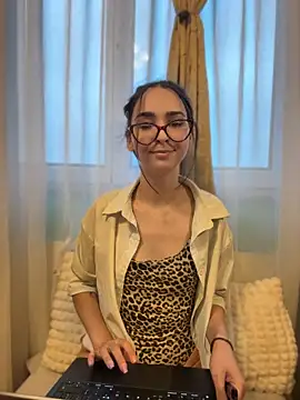 TheaMerve - Oli Show Full Naked