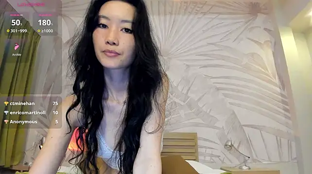 KatyxGold - Take off my bra + oil show 🍒