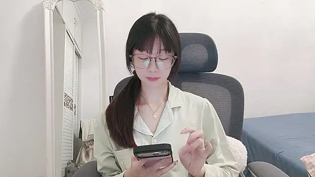 Angel_81 - 我人气不行但我气人还行