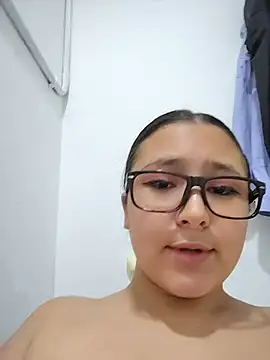 Cute_Penelope - naked+fucking a pussy with a dildo🤫shh