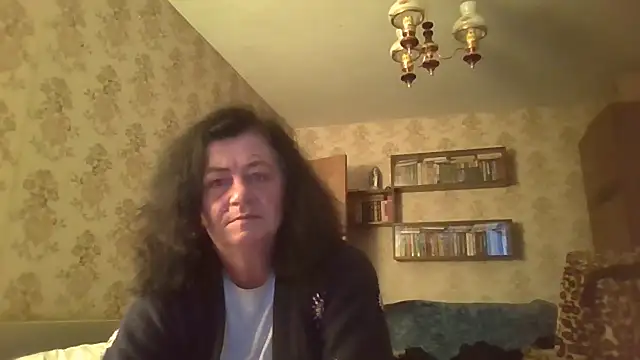 GypsiQueen2 - I'm saving up for a smartphone.