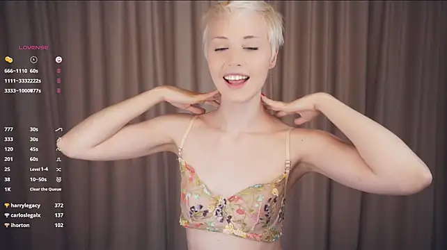 HattieSkay - Pull my straps a little lower