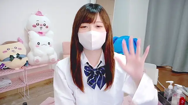 Kagurachan_ - 初ゴール💕パンちらっ🍓