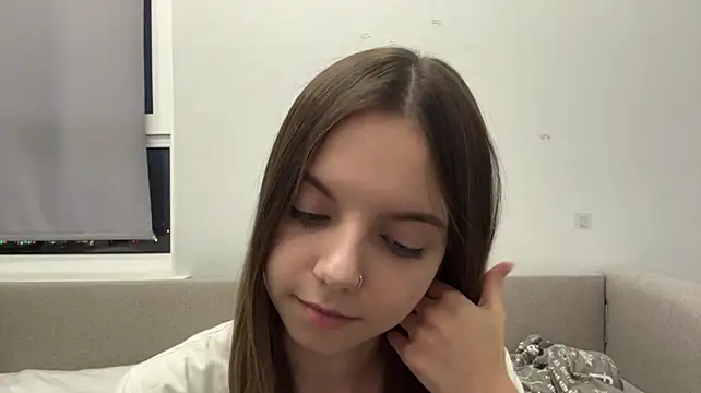 LisaPorse - show belly + smile face