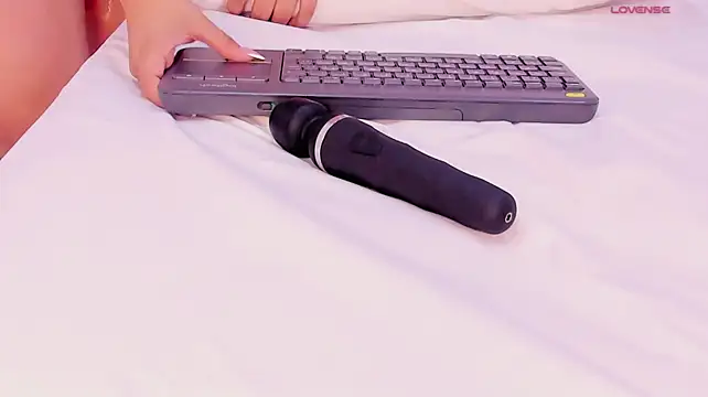 Zoe_Monrow - Oil in my body 💦