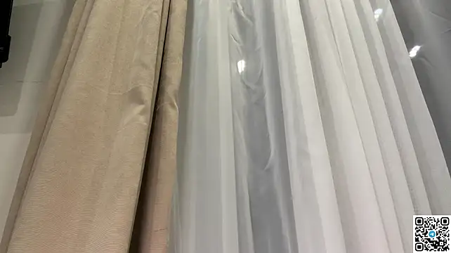 TomekaRamberg - tease with clevage closer