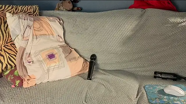 Missbenz - panties off