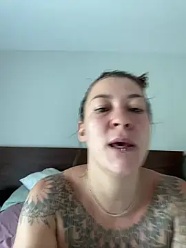 Damiana_xx - Plug no cuzinho 🍑