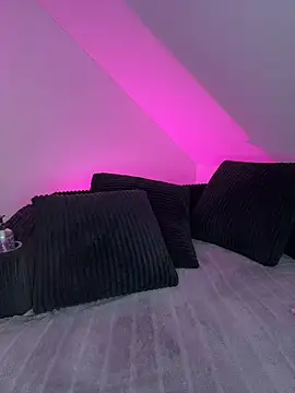 SpicyKylieFoxx - Ride Dildo Doggy