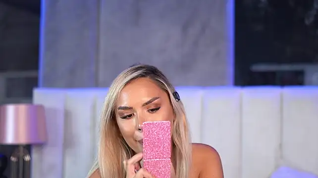 SelenaFrost - Clit worshipping at it's best 💦