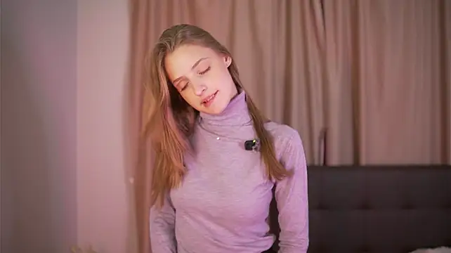 FayeLivingston - squeeze my sexy tits