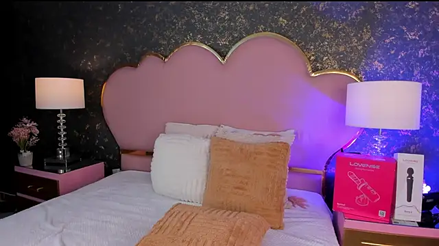NahiaraReina - naked😏
