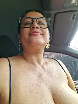 Keilymadam - An Uber passenger rates my tits