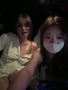 Sweetgirlz520 - 户外双女主刺激露出