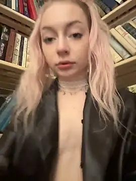 Melissa_grr - CUM SHOW right in LIBRARY! 📚