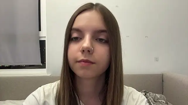 LisaPorse - show belly + smile face