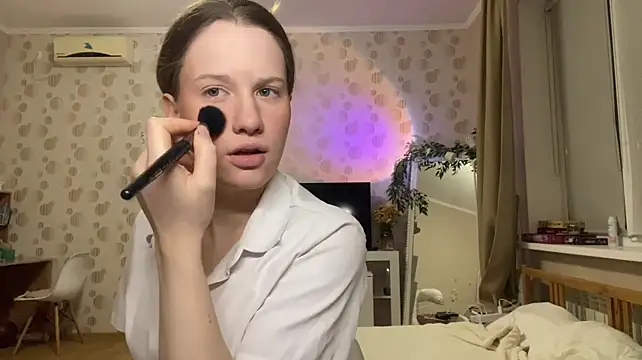 DorothyRebuck - make a heart with my hands