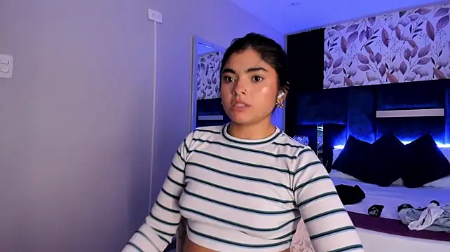GiselOrtiz - Topless + squeeze tits 🍒😏