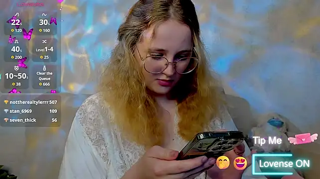 AngelaMoorre - Suck your cute finger