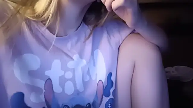 Pinkpinkpinkpinkpinkdoll - open my photoes and videos in my almums)