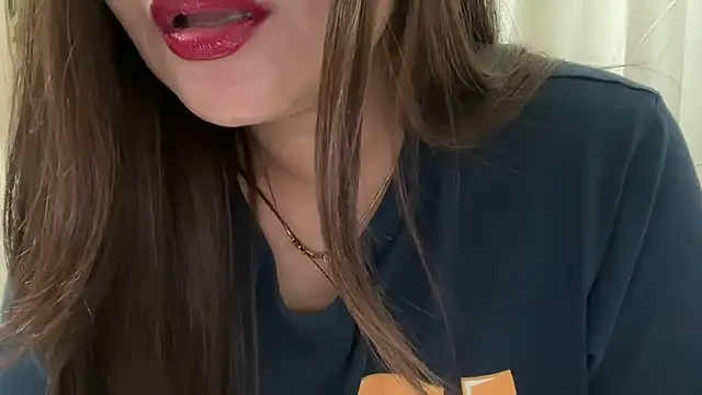 Dikshaindin - show boobs