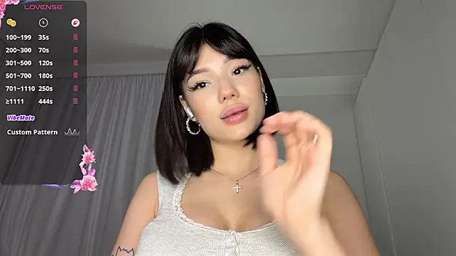 Barbie_Aria - Squeeze my boobs close