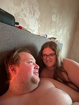 CurvyPaar2 - Show Pussy & 1Video