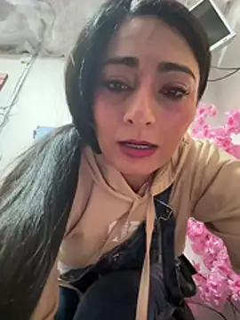 IsabellaMariet - spitting on shiny tits