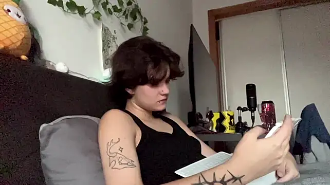 HeyFriren - sent u my hot Video ANAL and we go pvt