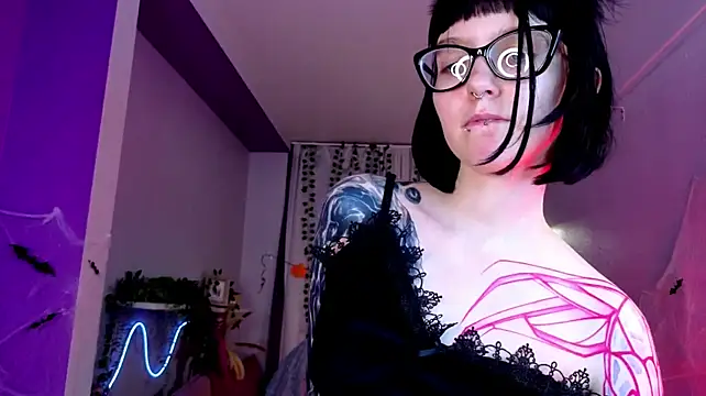 HazelTompson - DOGGY POSE WITHOUT PANTIES