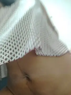 LauraMontaii - Me chupo las tetas ensaliva 🔥🥵