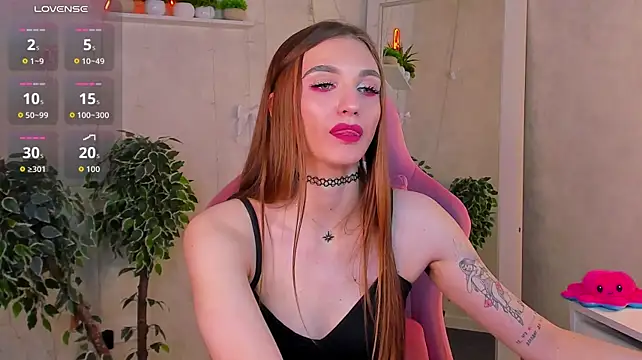 Alisha_Green - show feet