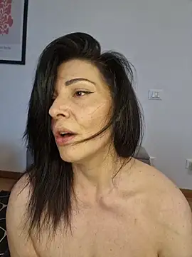 AryaSummersReal