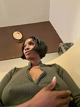 ___Nessa - Wet&squirt hard here in public