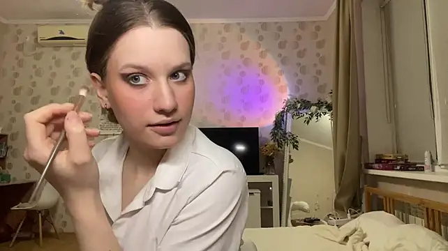 DorothyRebuck - make a heart with my hands