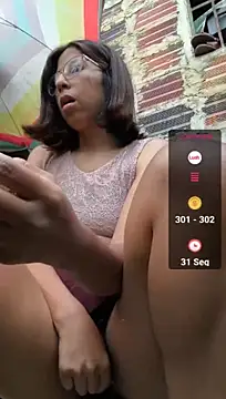 MirandaSingle - put Lush on my ass,My neigborths near 🤫