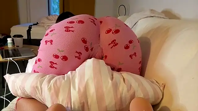 Camii2244 - tease tits