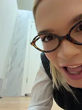 Nicoleevien - Take off panties, back view👅 LT=VIDEO🎁