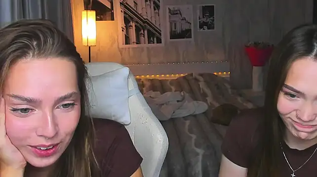 Evia_r0se - lift my t-shirt up a little