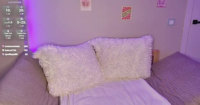 Hannakeyn - Flash my tits